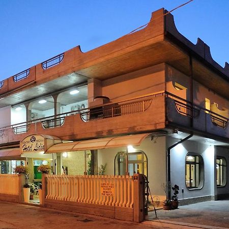 Hotel Lidia Alba Adriatica Exterior photo